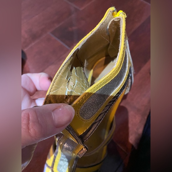 Yellow and copper heels, size 8.5 - Picture 11 of 12